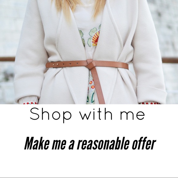 CLOSET CLEAROUT - Picture 1 of 8